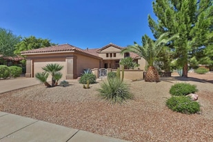 20046 N Hearthstone Dr in Surprise, AZ - Building Photo