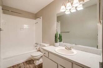 Highland Cove in Waco, TX - Foto de edificio - Building Photo