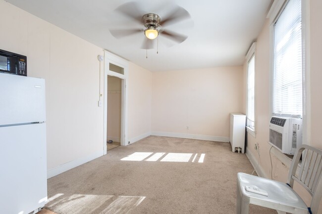 6 Barney Cir SE in Washington, DC - Building Photo - Building Photo