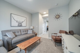 714 S Saturn Ave in Idaho Falls, ID - Building Photo - Building Photo