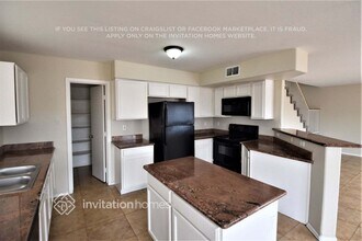 10307 W Denton Ln in Glendale, AZ - Building Photo - Building Photo