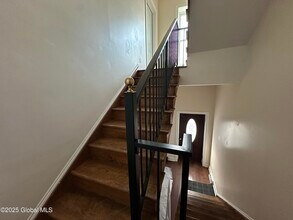 15 Delaware St-Unit -1 in Albany, NY - Building Photo - Building Photo