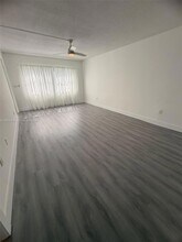 20111 NE 27th Ct, Unit K109 in Aventura, FL - Foto de edificio - Building Photo