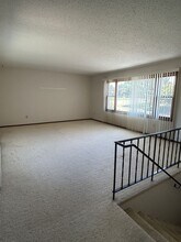 1227 4th Ave E in Dickinson, ND - Building Photo - Building Photo
