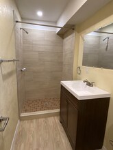 2221 Gold Ave in El Paso, TX - Building Photo - Building Photo