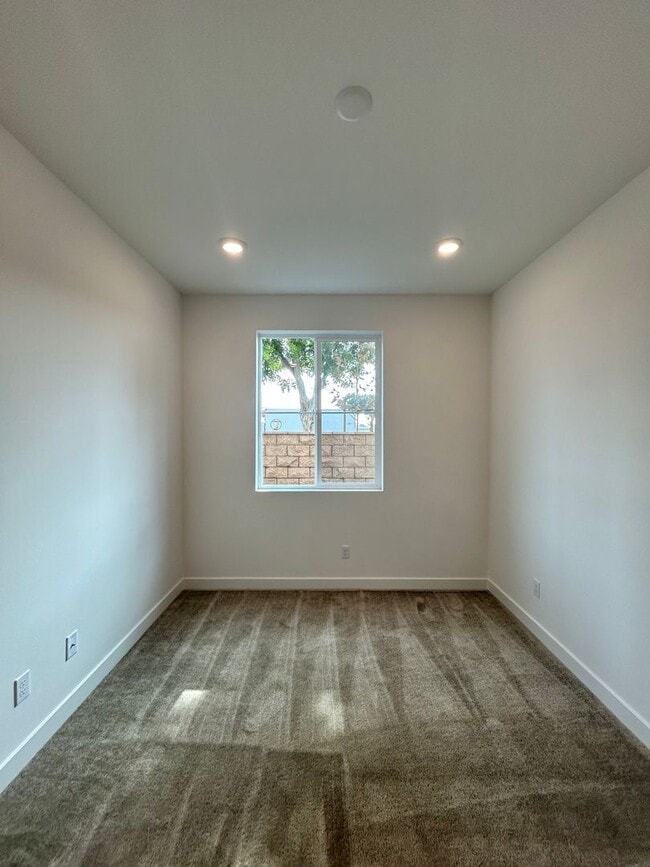 11753 Florence Ave in Santa Fe Springs, CA - Building Photo - Building Photo