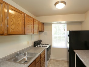 Quiet Waters Landing in Annapolis, MD - Building Photo - Interior Photo