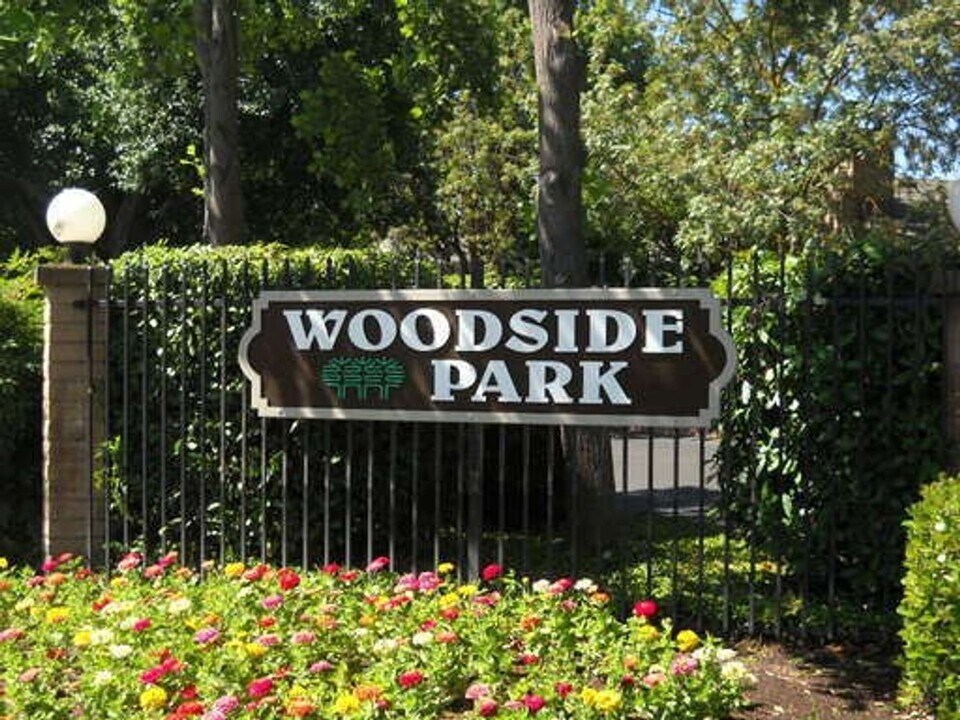 4747 N Woodrow Ave in Fresno, CA - Building Photo