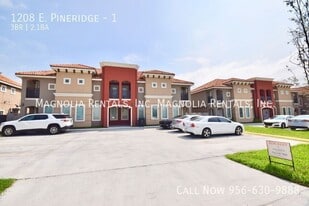 1208 E Pineridge Ave, Unit 1 in McAllen, TX - Building Photo