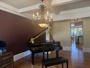 1126 Parker St in White Rock, BC - Building Photo - Building Photo