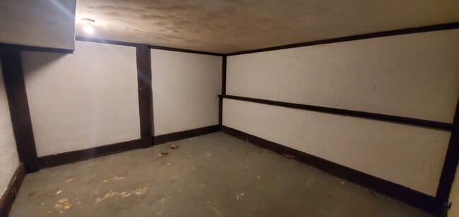 8420 Lane Pl in Raytown, MO - Building Photo - Building Photo