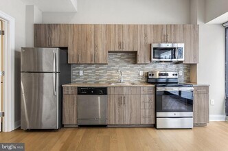 1300-6 Chestnut St in Philadelphia, PA - Building Photo - Building Photo