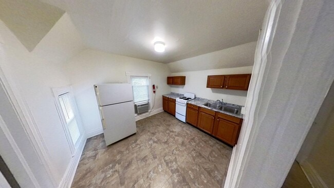 8 S Normal St in Ypsilanti, MI - Building Photo - Building Photo