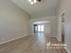 1329 Christine Dr in Lebanon, TN - Building Photo - Building Photo