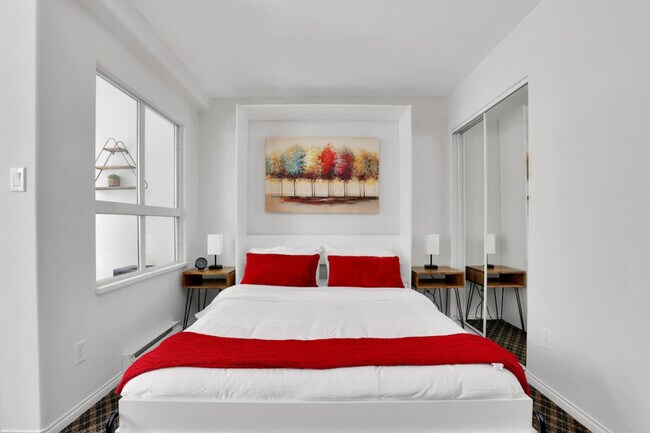 910 Beach Ave in Vancouver, BC - Building Photo - Building Photo