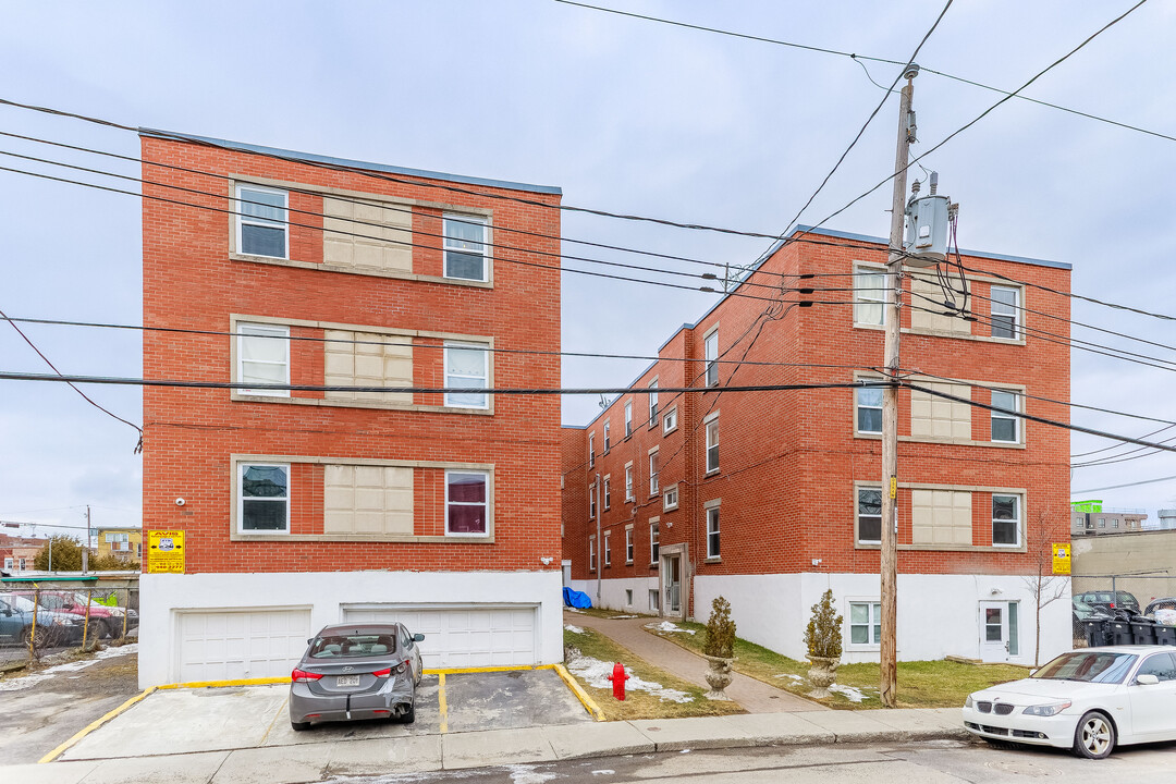 500 2E Av in Lachine, QC - Building Photo