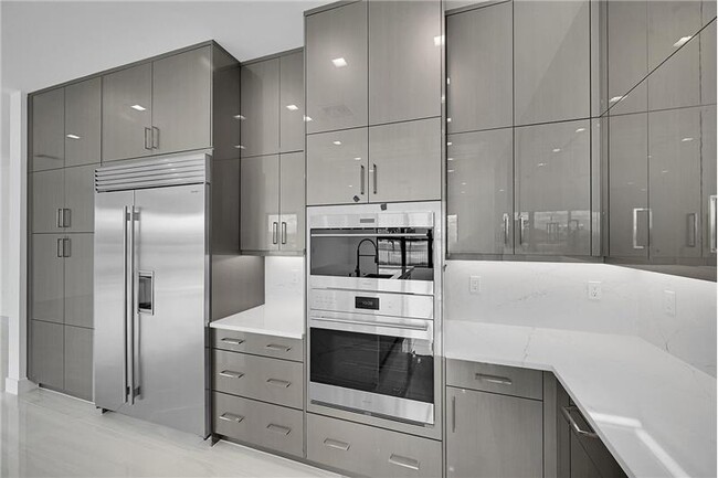 property at 9979 Migration Pt