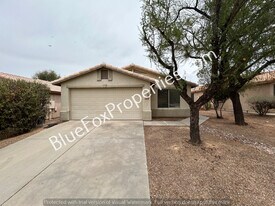 9161 E Calle Arroyo Rapido in Tucson, AZ - Building Photo