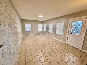 5490 Britan Dr in Orlando, FL - Building Photo - Building Photo