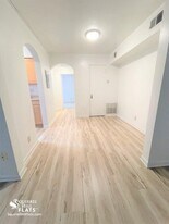 5712 Phillips Ave, Unit B1 in Pittsburgh, PA - Building Photo