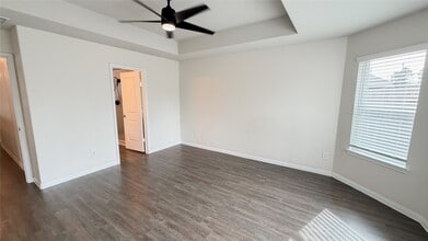 25118 Falcon Castle Ln in Porter, TX - Building Photo - Building Photo