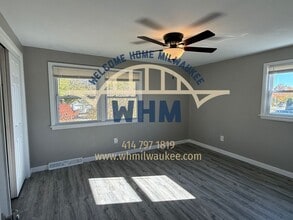 4969 N 105th St in Milwaukee, WI - Building Photo - Building Photo