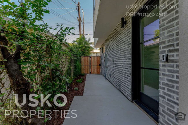 property at 1012 Uptown Alley