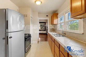 126 Contra Costa St in Vallejo, CA - Building Photo - Building Photo