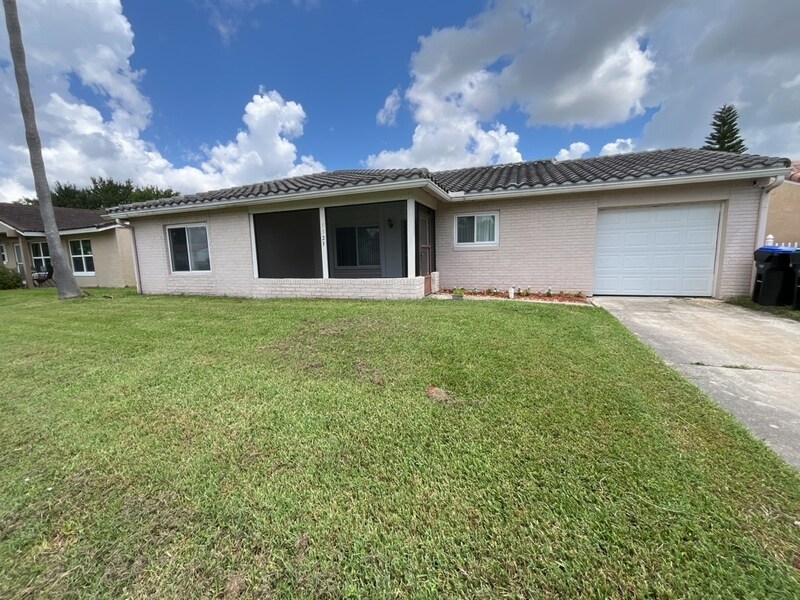 5523 Westbrook Dr in Orlando, FL - Building Photo