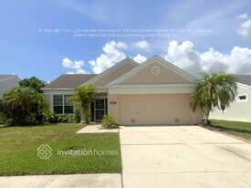 528 Wexford Dr in Venice, FL - Building Photo