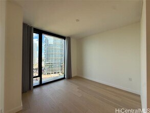 1100 Ala Moana Blvd in Honolulu, HI - Foto de edificio - Building Photo