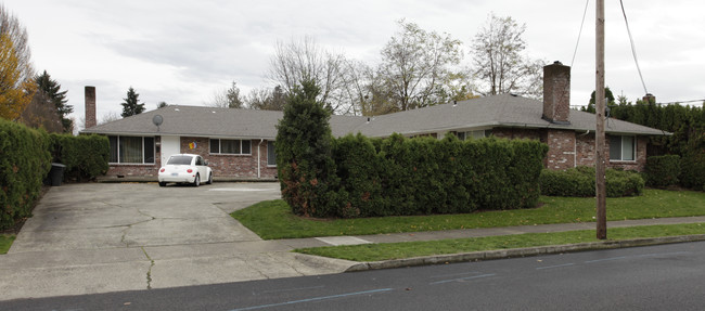 5102-5108 N Fessenden in Portland, OR - Building Photo - Building Photo