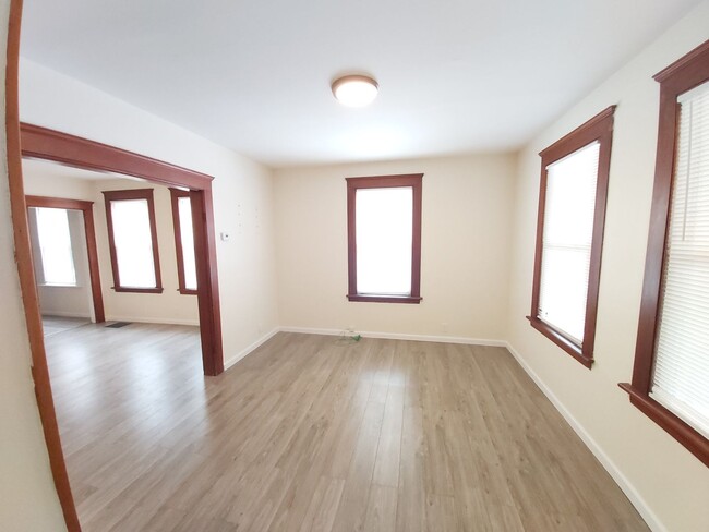 205-207-207 Hawkins St in Derby, CT - Foto de edificio - Building Photo