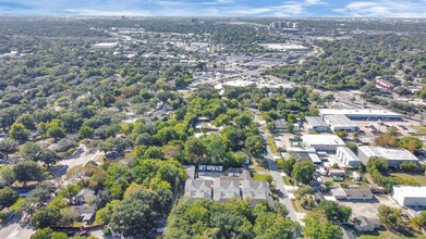 6027 Cypress St in Houston, TX - Building Photo - Building Photo