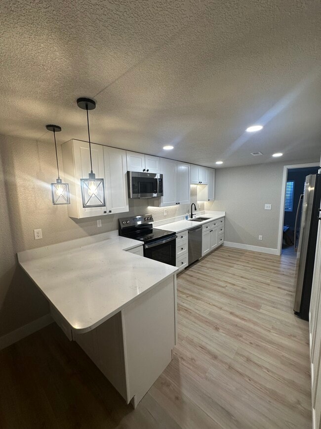 7502 S Emerson Cir, Unit Brand New Basement in Centennial, CO - Foto de edificio - Building Photo