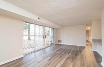 9500 Shannon Green Dr, Unit 9500 Shannon Green Dr - C in Charlotte, NC - Building Photo - Building Photo