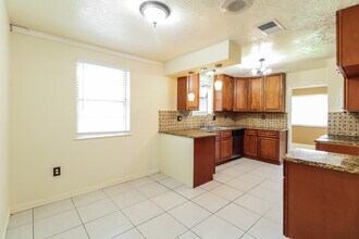 16918 Townes Rd in Friendswood, TX - Building Photo - Building Photo