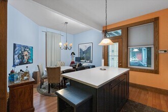 505 W Fullerton Pky, Unit 1 in Chicago, IL - Building Photo - Building Photo