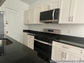 100 Kilsyth Rd in Boston, MA - Building Photo - Building Photo