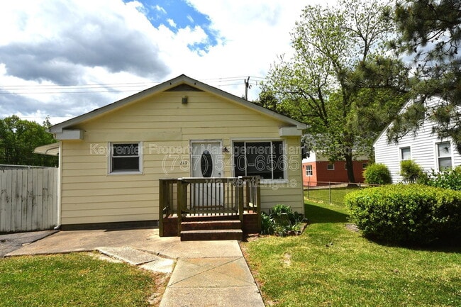 213 Bassett Ave in Virginia Beach, VA - Building Photo - Building Photo