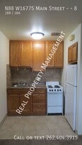 N88W16775-W16775 Main St in Menomonee Falls, WI - Building Photo