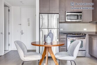 309 5th Ave in New York, NY - Building Photo - Building Photo