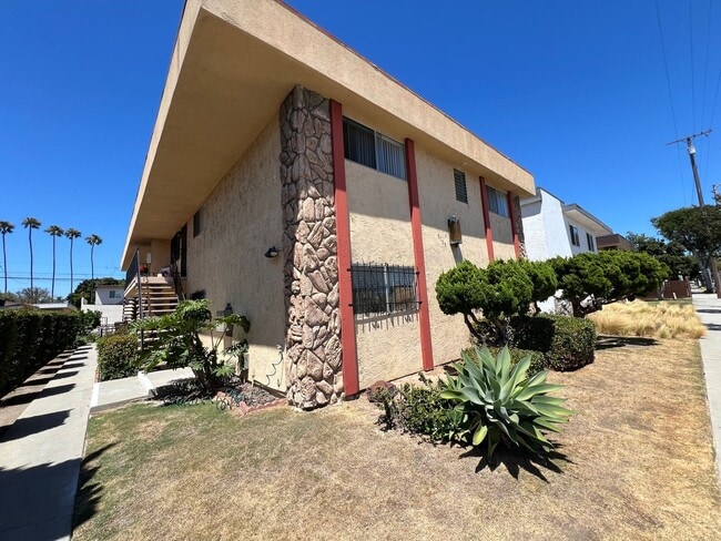 property at 3105 E 6th St