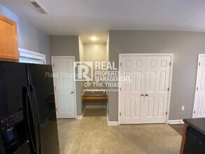 101 Humberside Dr in Kernersville, NC - Building Photo - Building Photo