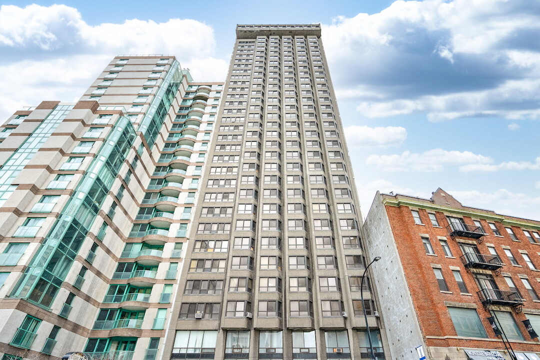 The 2250 Guy Apartments in Montréal, QC - Building Photo