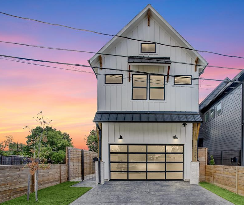 3222 Omega St in Houston, TX - Building Photo