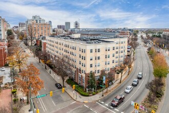 Park Plaza @ Belvidere in Richmond, VA - Foto de edificio - Building Photo
