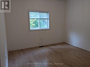 270B Riverside Dr in Kawartha Lakes, ON - Building Photo - Building Photo