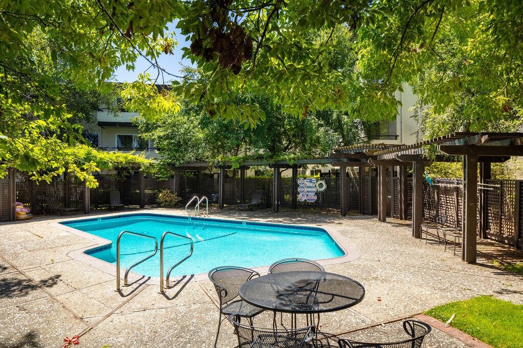 The Midtown at Palo Alto Apartments Palo Alto, CA Apartments For Rent