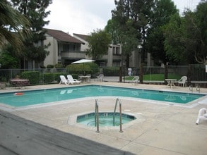 8601 International Ave, Unit 179 in Los Angeles, CA - Building Photo - Building Photo